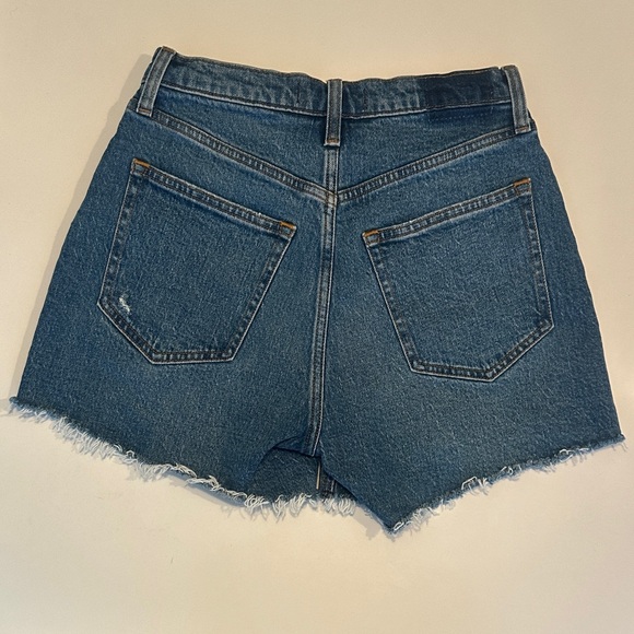Abercrombie high rise denim shorts “the 4” mom short” size 26 curve love - Picture 5 of 9